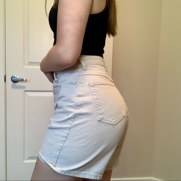 Vintage Beige Wrangler Shorts - Picture 3 of 12